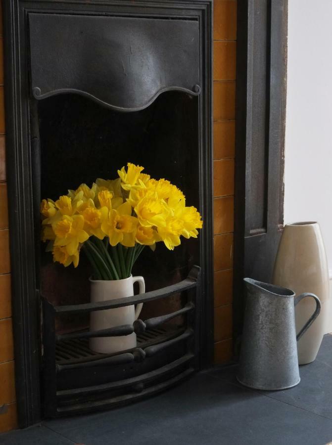 Bright And Elegant 2 Bedroom Flat, Near Notting Hill London Bagian luar foto